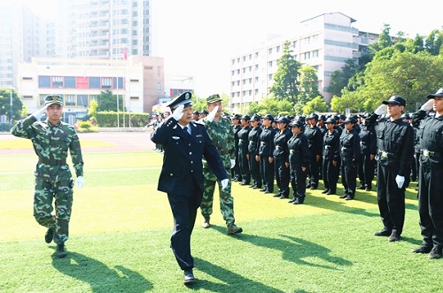 点击在新窗口打开大图